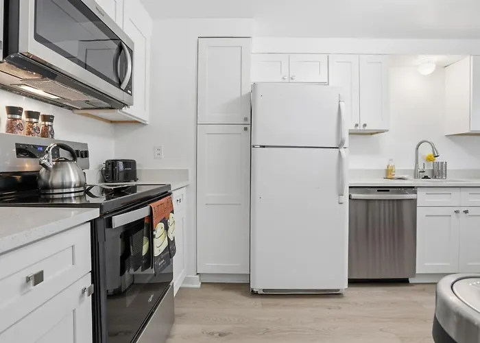 Modern 3br Townhome In Mt. Lebanon | Garage + Easy Access * Pittsburgh